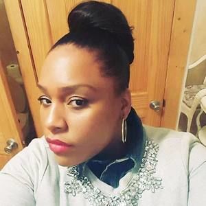 Meet your Posher, Eve